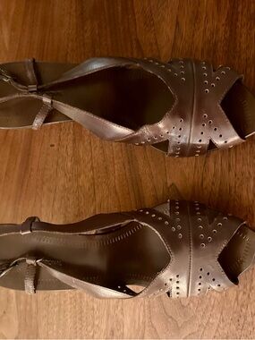 Costume National Brown Leather Peep-Toe Sandals